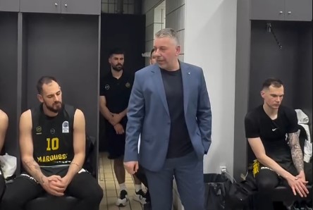 Η φορτισμένη ομιλία του Παπαθεοδώρου στα αποδυτήρια του Αμαρουσίου (vid)