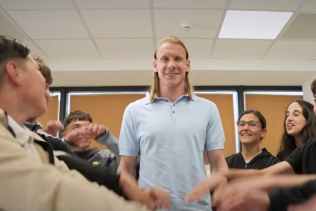 Μάθημα ιστορίας της ΑΕΚ από τον Μελέτη Ηλία και… έκπληξη από τον Βίντα (vid)