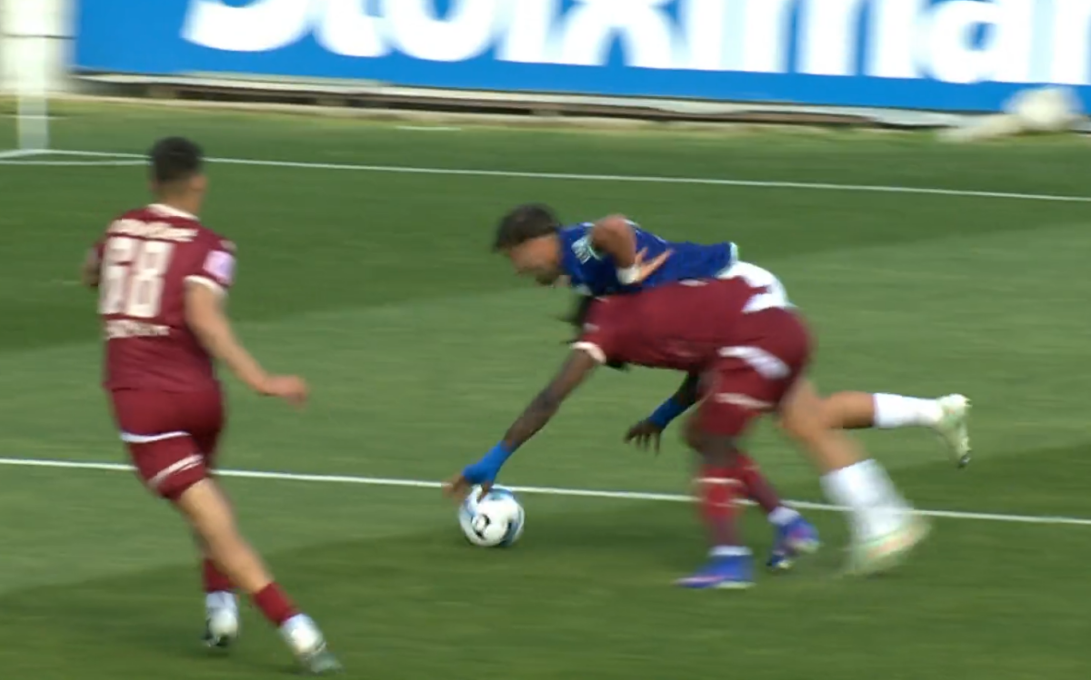 Το πέναλτι που κέρδισε η Κηφισιά και πάρθηκε πίσω με VAR (vid)