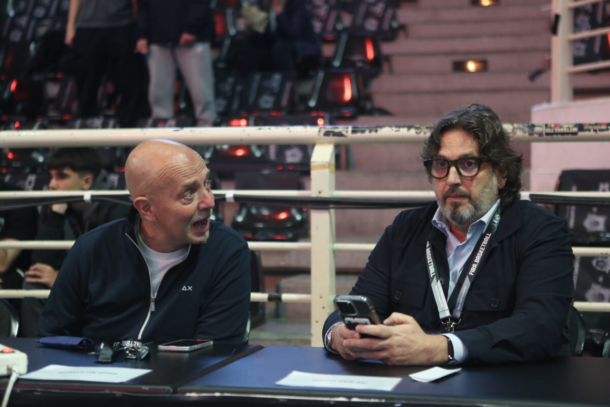 Παρών και ο Τρινκιέρι, δίπλα σε Μενέτι, μαζική παρουσία δημοσιογράφων από Ισπανία (pic)