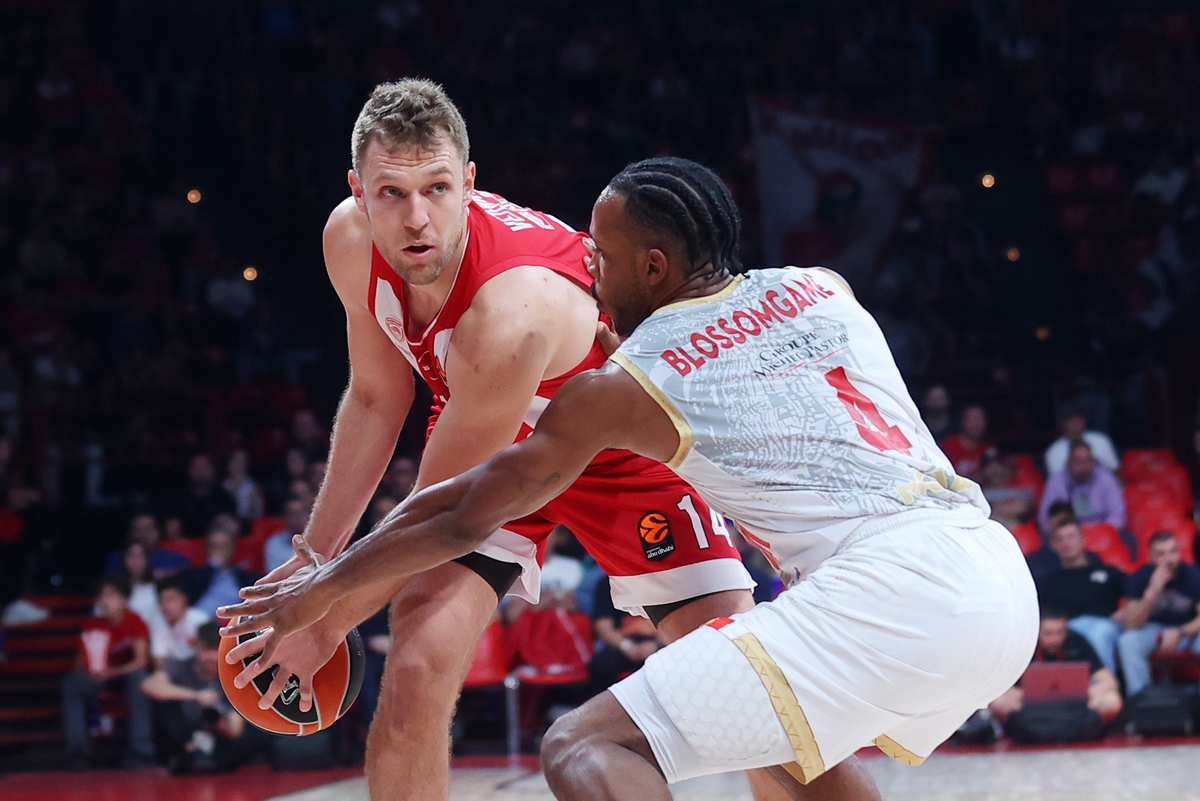 Σάσα Βεζένκοφ