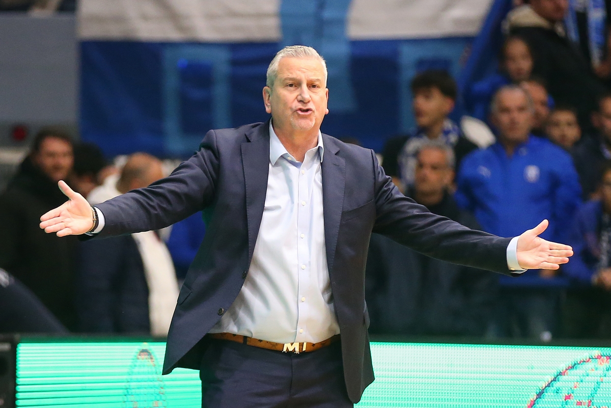 Ηλίας Ζούρος