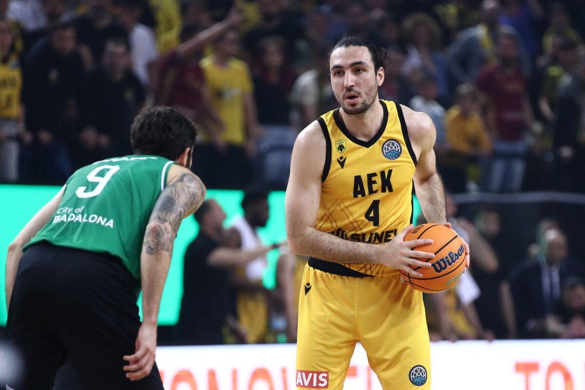 Απίθανος Κατσίβελης στο φινάλε έκρινε το παιχνίδι και έστειλε την ΑΕΚ στο Final Four (vid)