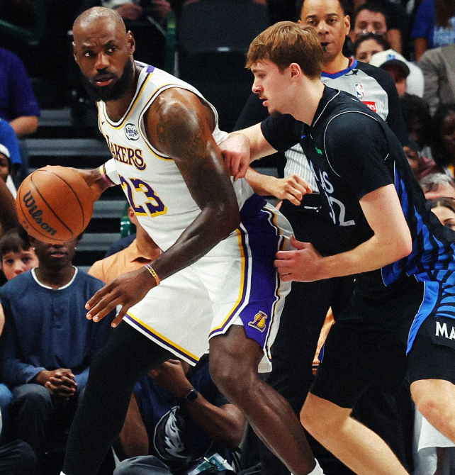 Λύγισαν από τις απουσίες οι Λέικερς κόντρα στους Μάβερικς του εκπληκτικού Φλαγκ