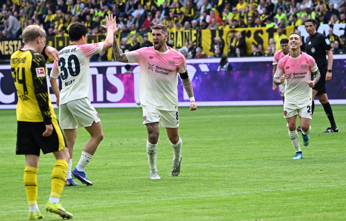 Μεγάλο «διπλό» για τη Λεβερκούζεν κόντρα στην Ντόρτμουντ – Ήττα και… ζόρια για τη Βόλφσμπουργκ του Κουλιεράκη