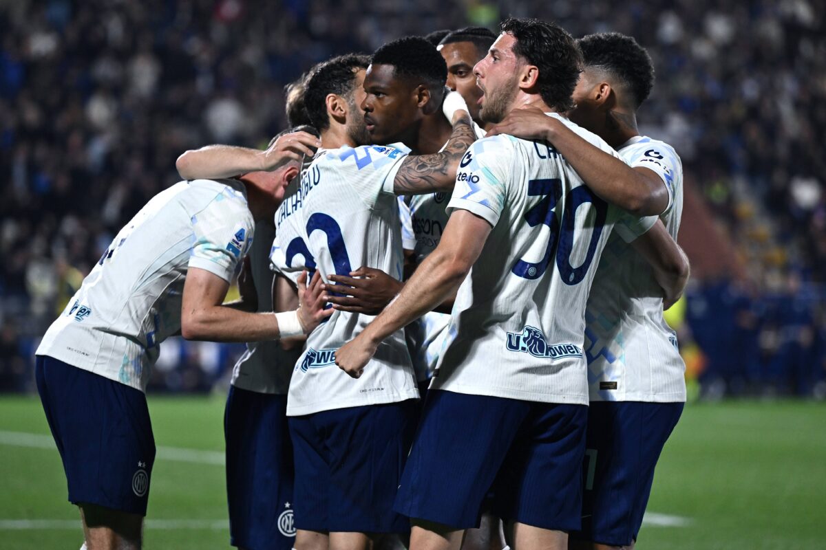 «Λύγισε» την Κόμο του Δουβίκα και κρατά γερά την κορυφή η Ίντερ