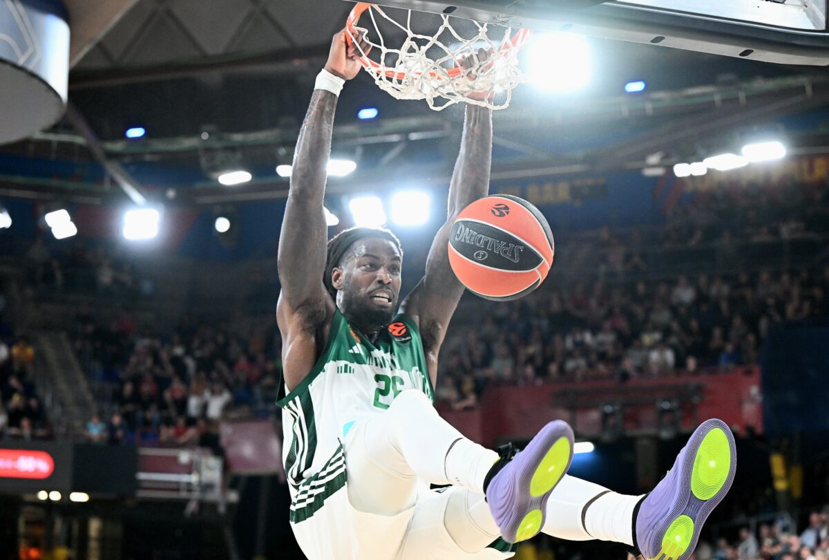 Κατάρα τέλος: Ο Παναθηναϊκός έφυγε με «διπλό» από τη Βαρκελώνη 13 χρόνια μετά!