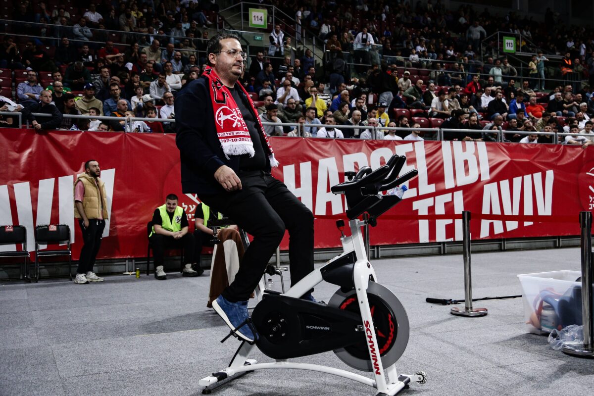 Ο ιδιοκτήτης της Χάποελ αποθεώνει τον Βουγιόσεβιτς και αποκαλύπτει τι άλλαξε τον Μίτσιτς