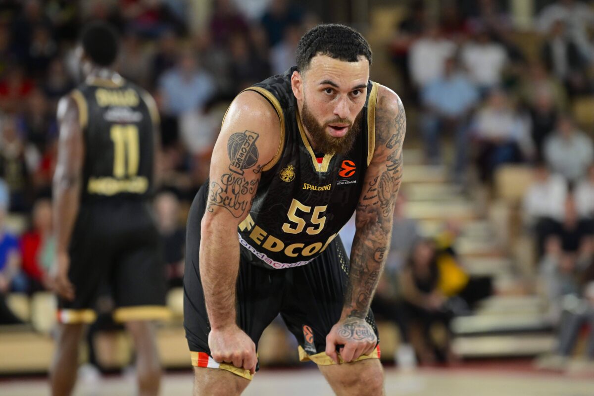 Τζέιμς: «Στις κορυφαίες ομάδες της πενταετίας ο Παναθηναϊκός» – Τι είπε για τον Ολυμπιακό