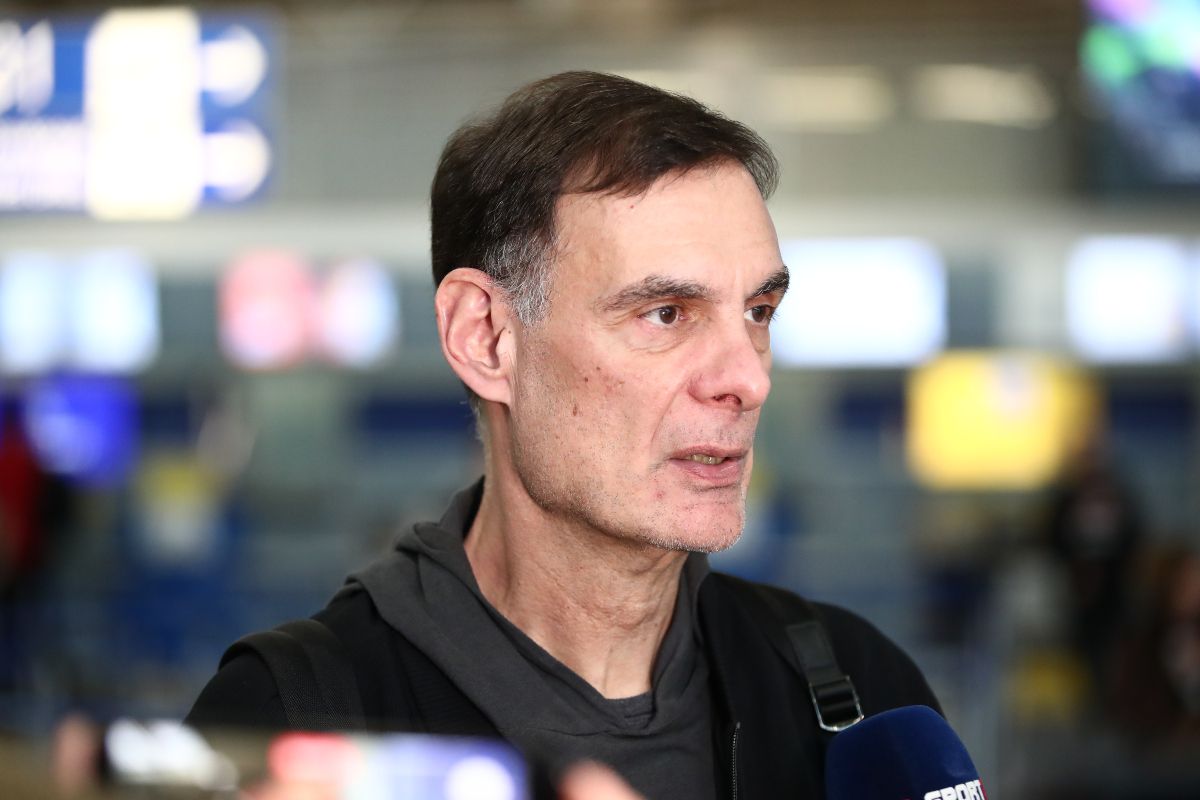 Μπαρτζώκας: «Το περιμένει με ανυπομονησία το ματς με τη Χάποελ στη Σόφια ο Βεζένκοφ»