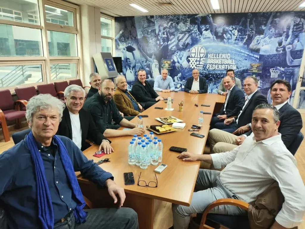 Συνάντηση ΕΟΚ και ΕΣΑΚΕ στα γραφεία της ομοσπονδίας – Ανανέωσαν το ραντεβού τους για το θέμα του υποβιβασμού