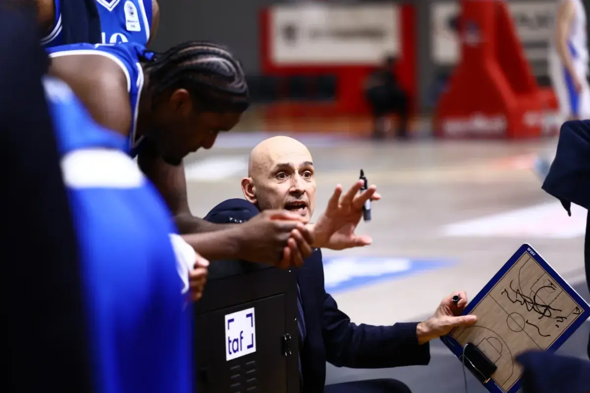 Λούκιτς: «Κάτι πρέπει να αλλάξει, θα δούμε…» (vid)