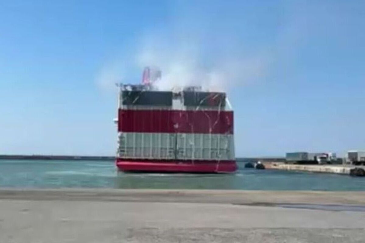 Χαμός στην Κρήτη: Τα καράβια με τους φίλους του ΟΦΗ έπιασαν λιμάνι (vids)