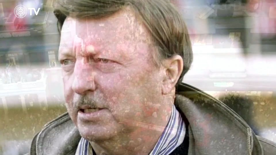 Υπέροχη στιγμή: Ο φόρος τιμής του ΟΦΗ στον Ευγένιο Γκέραρντ