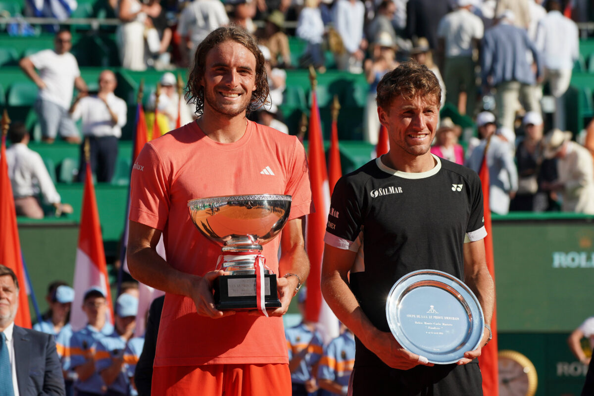 Η viral φωτογραφία του Τσιτσιπά με τον Ρουντ από την παιδική τους ηλικία