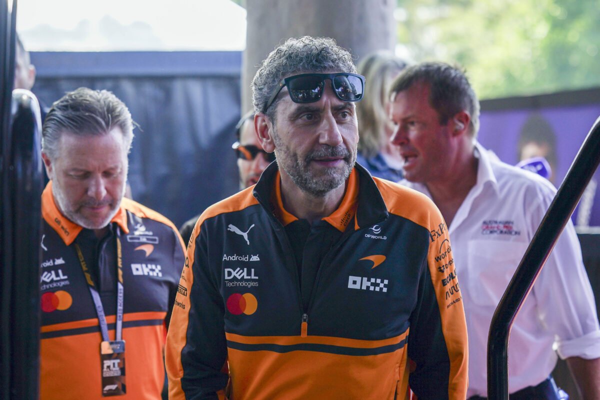 Ο Στέλλα διαψεύδει τις φήμες για επιστροφή στη Ferrari