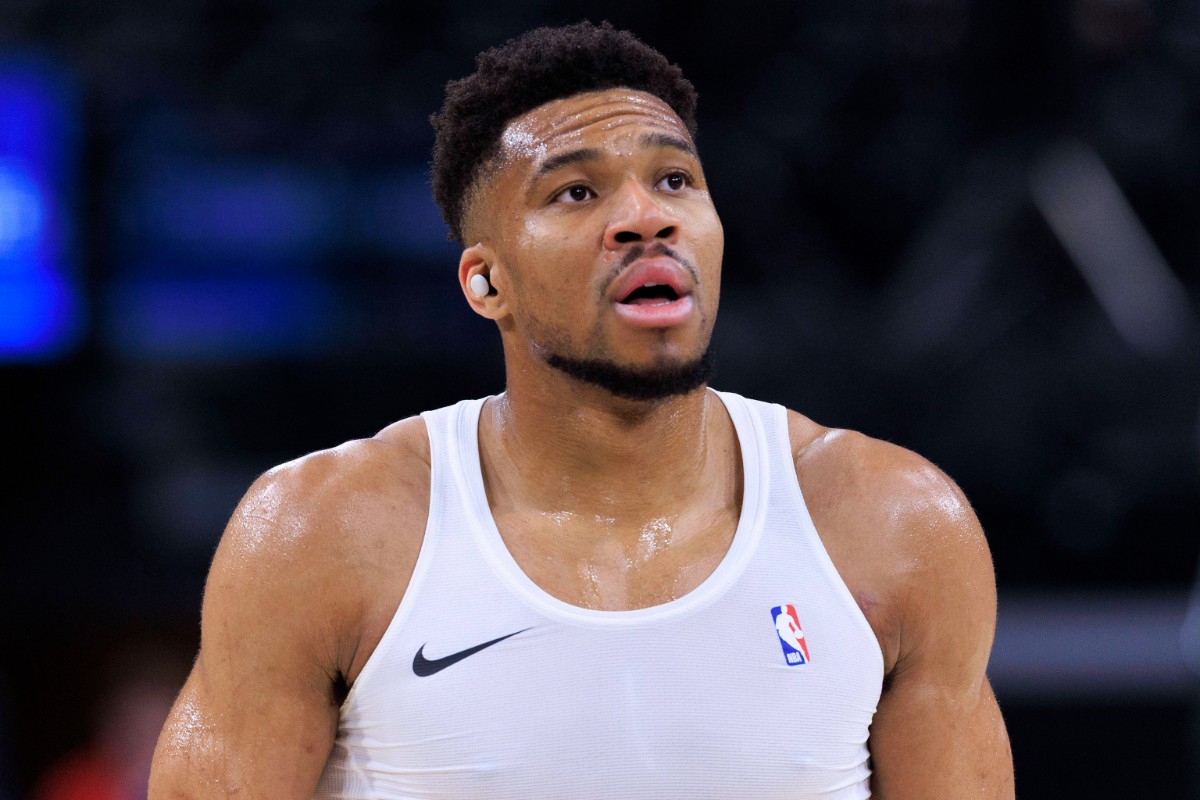 Ανάρτηση με νόημα από τον Γιάννη Αντετοκούνμπο