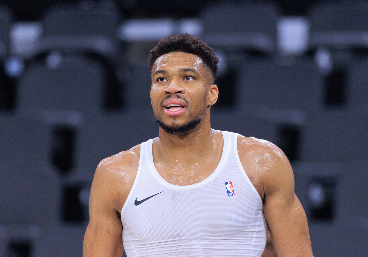 Ο Γιάννης Αντετοκούνμπο στα εγκαίνια του νέου “σπιτιού” της Stoiximan»