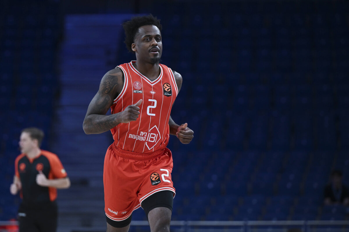 Έσπασε τη σιωπή του ο Μπλέικνι: «Δεν ασχολούμαι με τον θόρυβο, μόνο να κερδίζω»