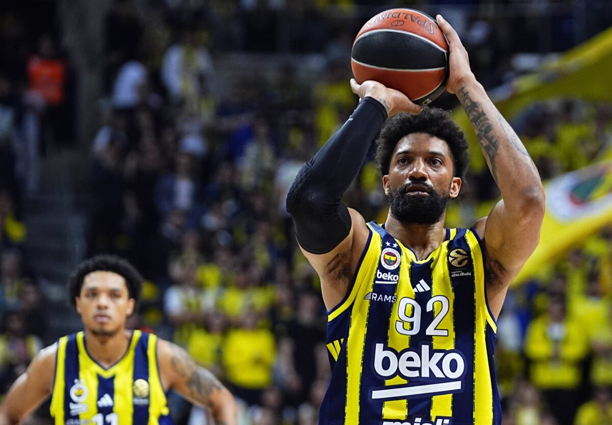 LIVE: ΒΙΛΕΡΜΠΑΝ – ΦΕΝΕΡΜΠΑΧΤΣΕ