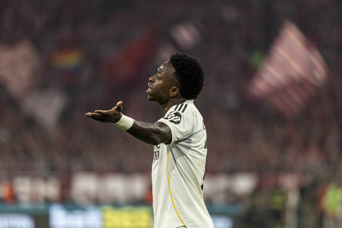 Χαμός στη Ρεάλ: Η στιγμή που ο Βινίσιους τα… χώνει στον Μπέλιγχαμ- «Σκάσε, τι θες»