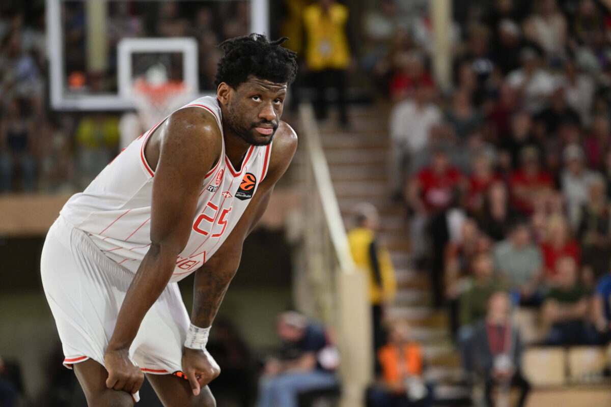 Η Χάποελ θέλει να δέσει τον Οτούρου με συμβόλαιο-μαμούθ