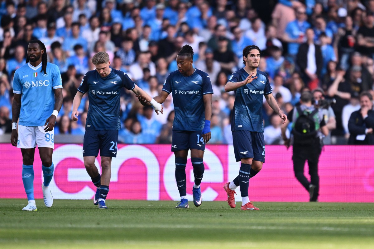 Η Νάπολι ηττήθηκε από τη Λάτσιο και έχασε έδαφος από την κορυφή