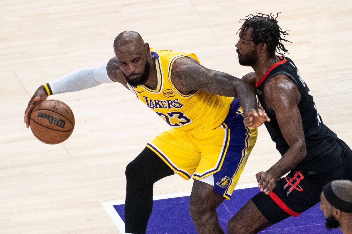 Τι είπε ο Λεμπρόν για το ότι έπαιξε σε playoffs με τον Μπρόνι