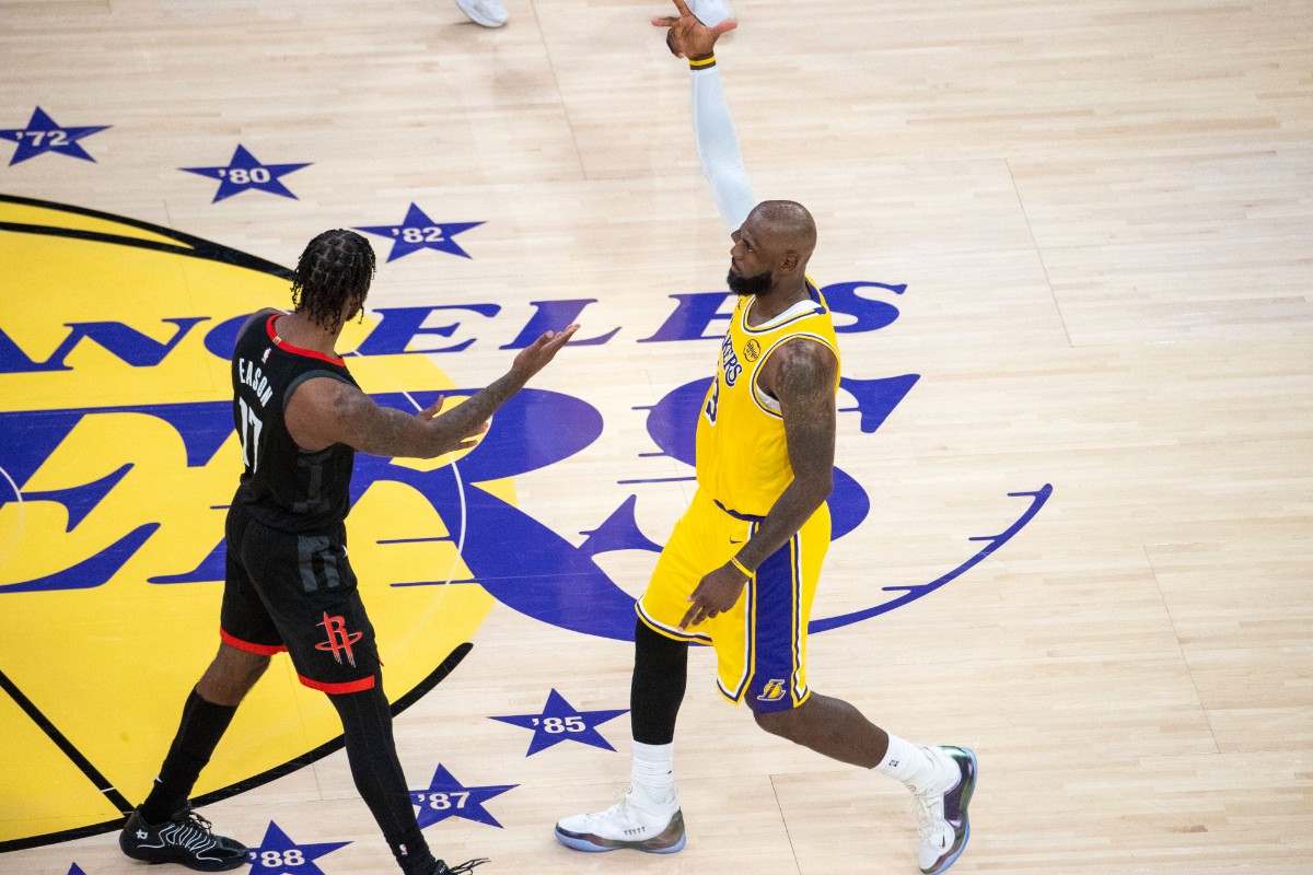 Με σόου Λεμπρόν οι Λέικερς πήραν το Game 2 κόντρα στους Ρόκετς