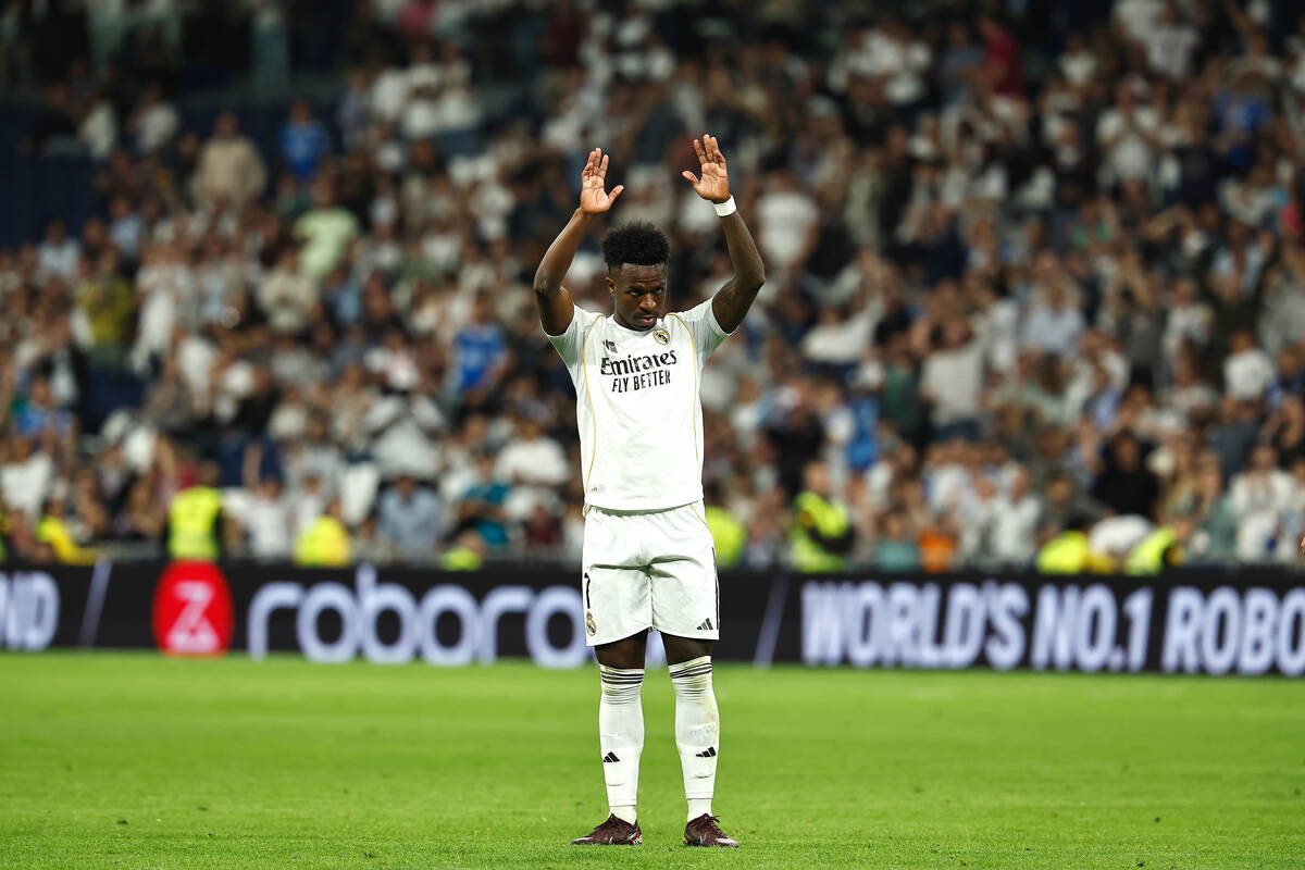 Βαρύ το κλίμα στο Μπερναμπέου – Αποδοκιμασίες σε Βινίσιους και Καρέρας