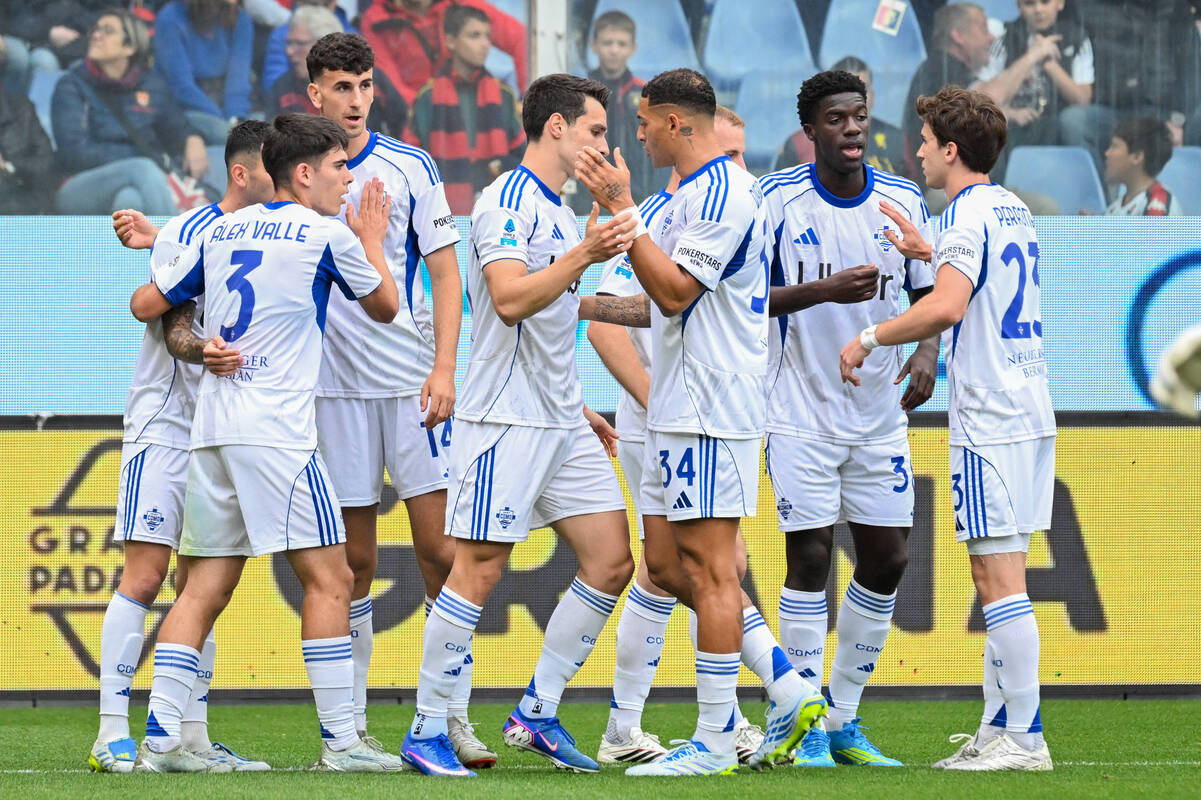 Ο Δουβίκας χτύπησε από αέρος και έδωσε το προβάδισμα στην Κόμο (vid)