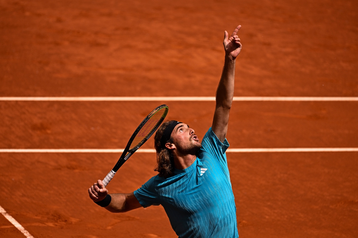 To viral βίντεο από την προπόνηση του Τσιτσιπά με τη διαφωνία των γονιών του (vid)