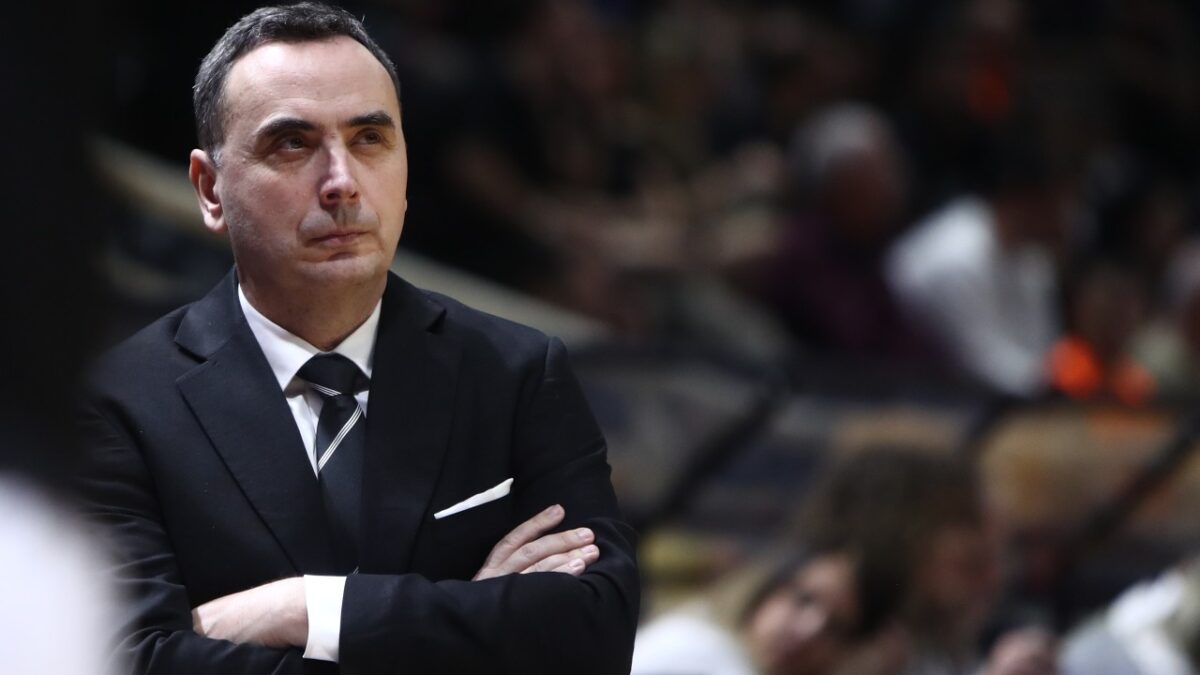 Μπούτσκος: «Σκεφτόμαστε μόνο το τρόπαιο!»