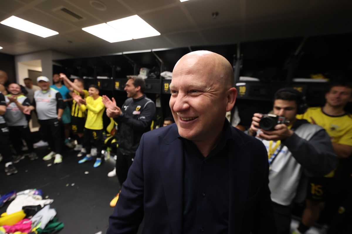 Το δώρο του Νίκολιτς στους παίκτες και ο… χαμός στα αποδυτήρια της ΑΕΚ (pics)