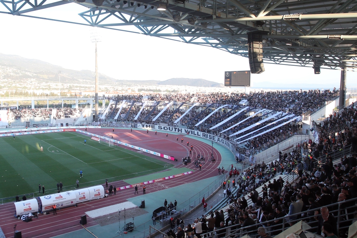 Το πανό των οπαδών του ΟΦΗ και το μήνυμα της μεγάλης επιστροφής