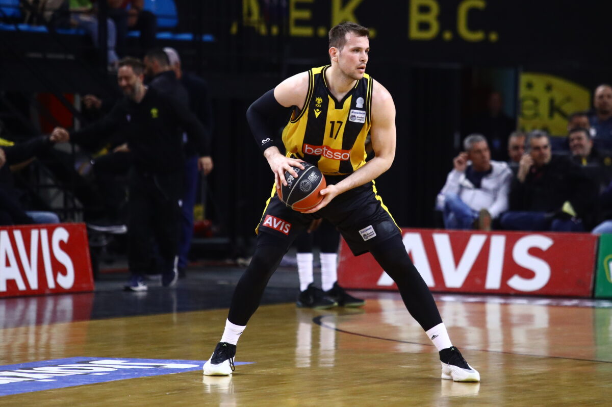 Aγραβάνης: Ανακοινώθηκε και συνεχίζει σε ομάδα της Κίνας!