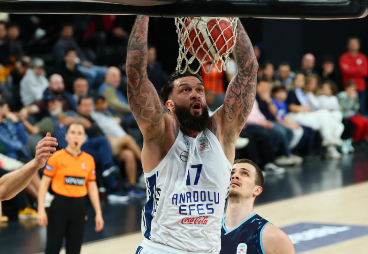 Με Πουαριέ-Λάρκιν η Εφές, 101-91 την Τουρκ Τέλεκομ (pic)