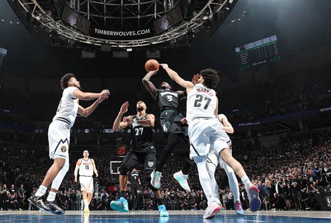 Nίκη για τους Τίμπεργουλβς, αγωνία και για Έντουαρτς (vid)