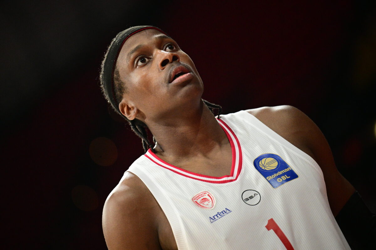 Ολυμπιακός: Χωρίς Νιλικίνα και Χολ στο ματς με την ΑΕΚ