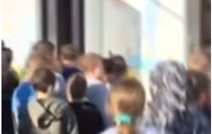 Μετά την προσευχή και σύνθημα του ΟΦΗ – Τι συνέβη σε Δημοτικό Σχολείο (vid)