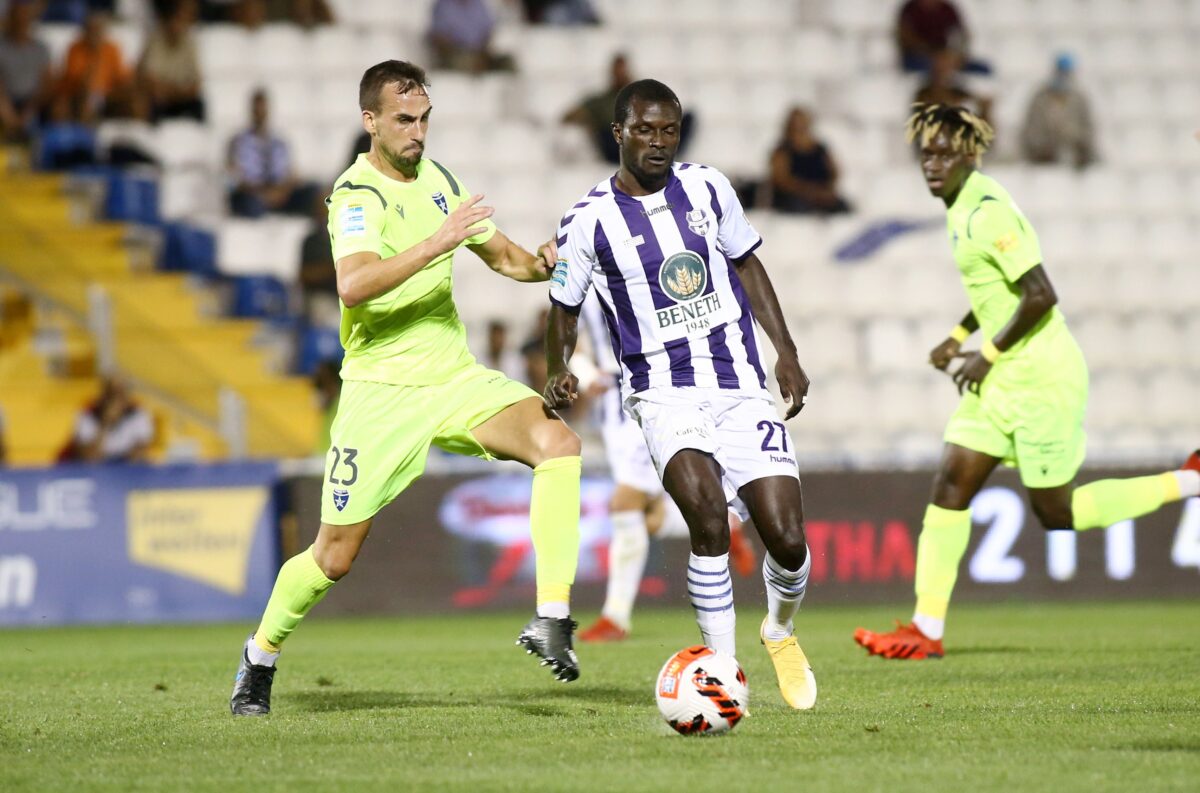 Σοκάρει πρώην επιθετικός της Super League: «Με απείλησαν στη μέση του πουθενά για να υπογράψω σε χαρτοπετσέτα»