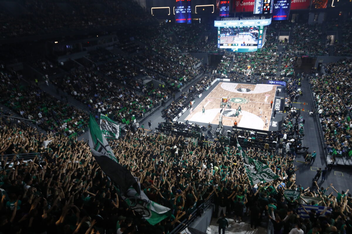 Ακόμα πιο «πράσινο» το T-Center εν όψει του Game 3 κόντρα στη Βαλένθια