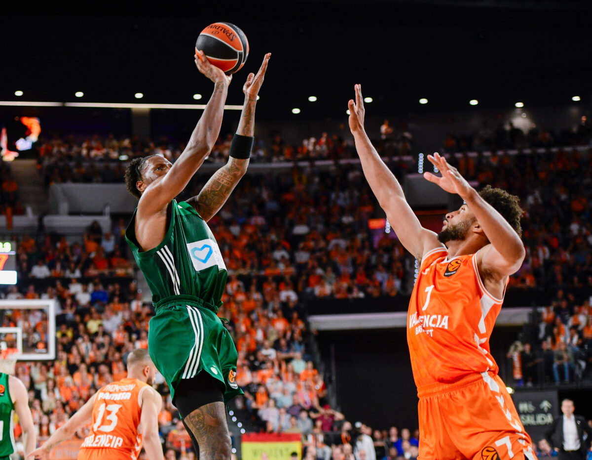 «Υπέγραψε – Απέδωσε»: Η αποθέωση της EuroLeague για τον Χέιζ-Ντέιβις (pic)