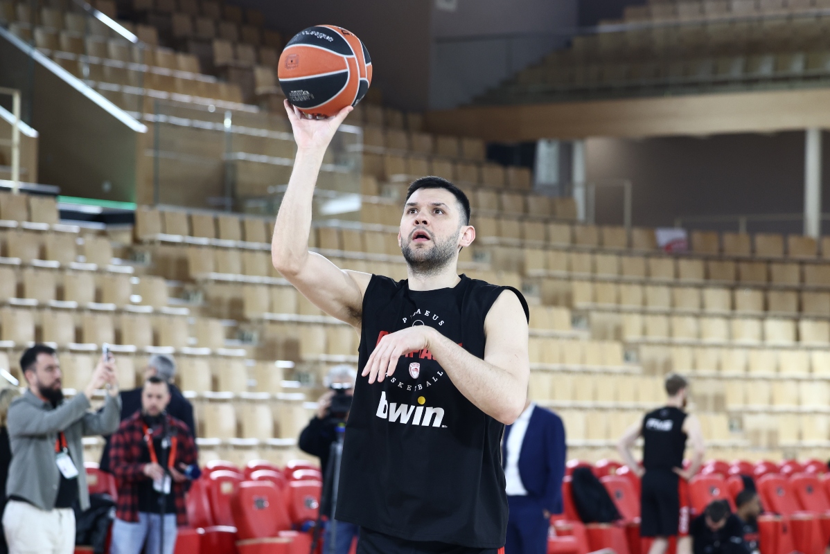 Το shoot around των παικτών του Ολυμπιακού (vid)