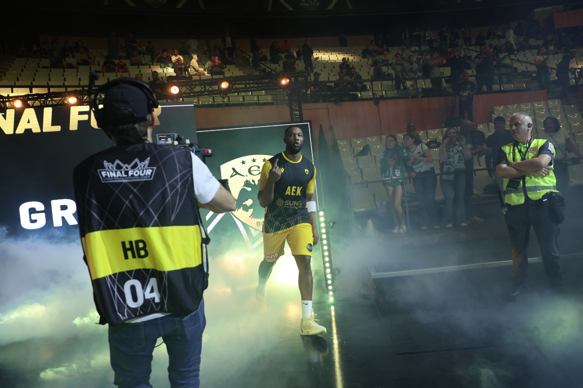 Το γήπεδο που θα διεκδικήσει η ΑΕΚ το BCL  – Ο Άρης και η Dream Team 1992 (pics+vid)