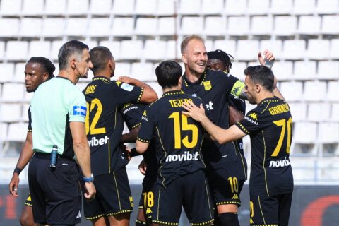 Η ωραία εκτέλεση του Χόνγκλα για το 1-0 του Άρη