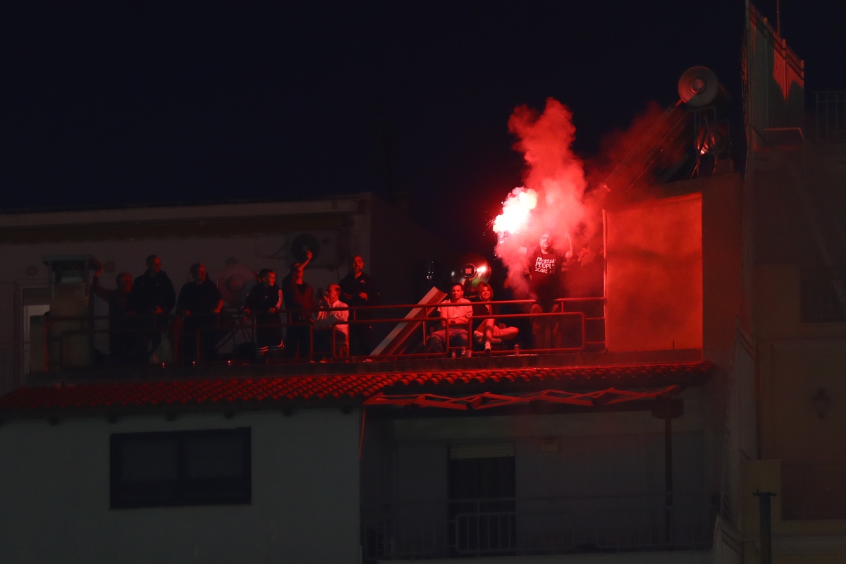 Καπνογόνα σε ταράτσες για το 2-2 του Παναθηναϊκού (pic)