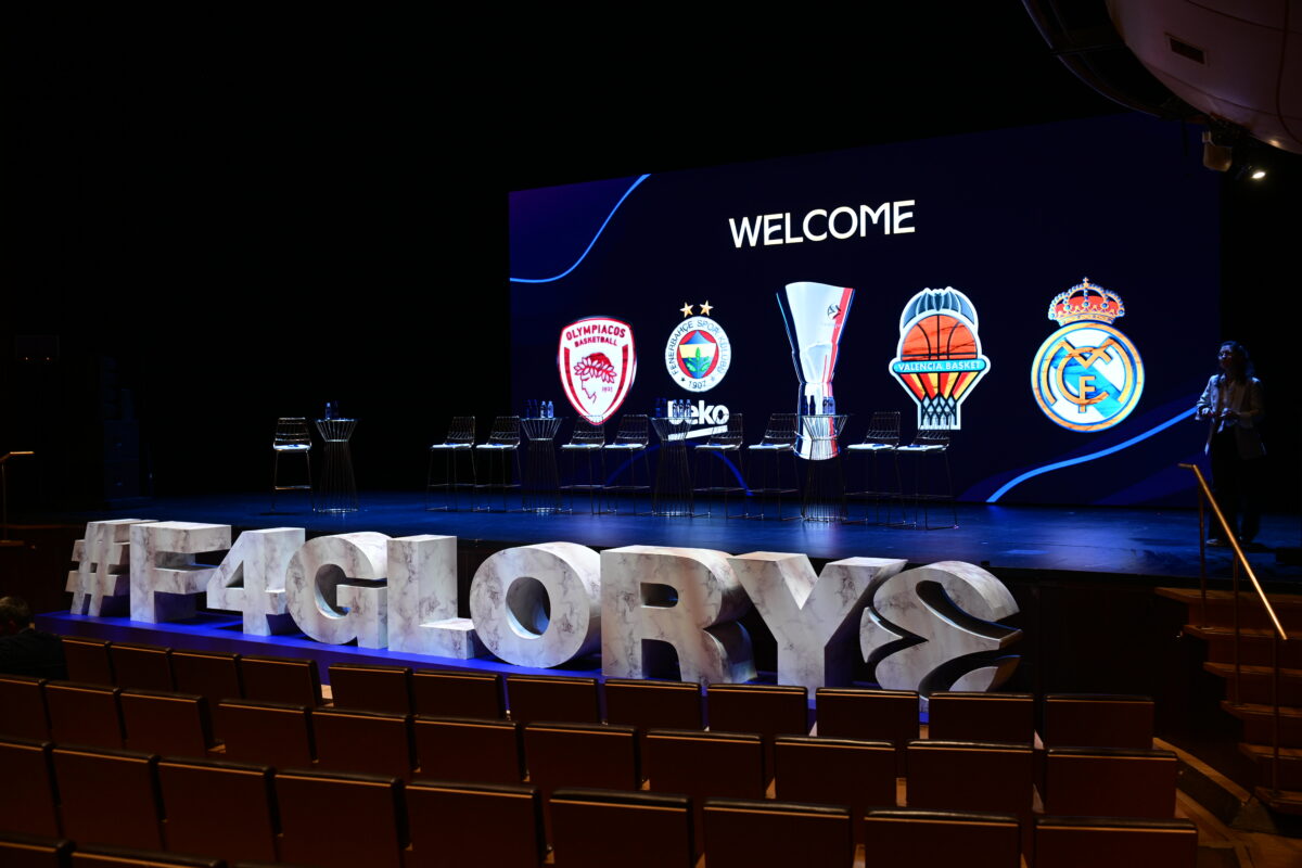 LIVE STREAMING Η ΣΥΝΕΝΤΕΥΞΗ ΤΥΠΟΥ ΕΝ ΟΨΕΙ ΤΟΥ FINAL FOUR