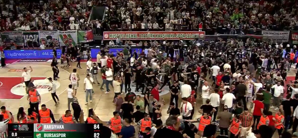 Τρομερά πράγματα στην Τουρκία: Το buzzer-beater παραμονής και ο χαμός στο φινάλε (vid)