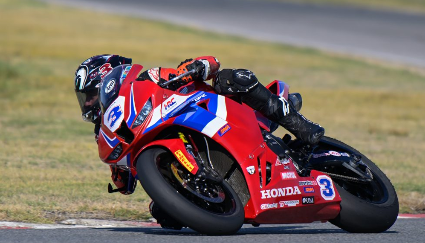Ο Βασίλης Παντελεάκης κάνει πρεμιέρα στο FIM MotoJunior στη Βαρκελώνη – Πού θα δείτε το ντεμπούτο του στην κατηγορία